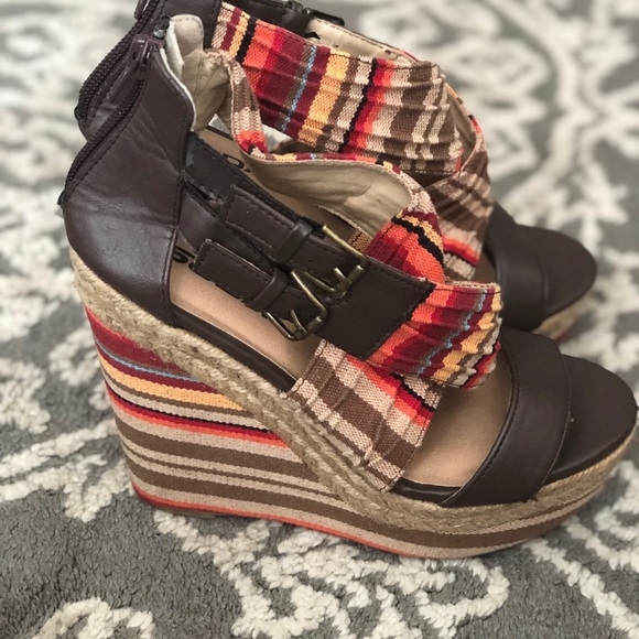 Soda Multi colored striped wedges - Picture 2 of 4